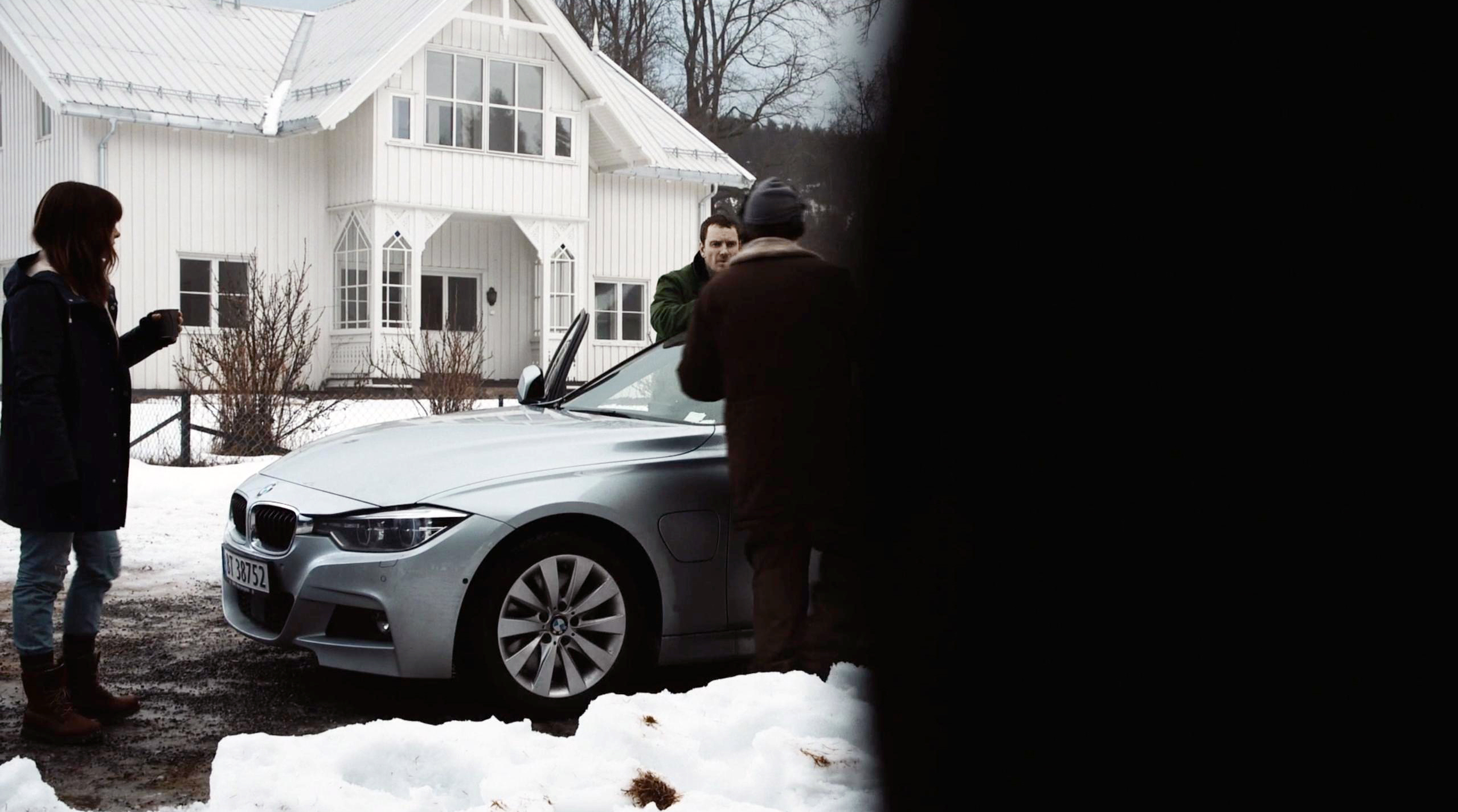 snowmanbtswhitecar